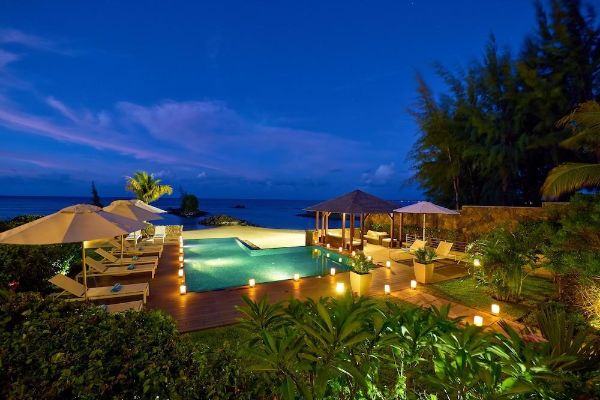 Bon Azur Beachfront Suites and Penthouses by Lov (Trou aux Biches)
